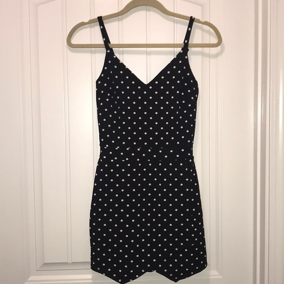 Dresses & Skirts - Romper Size Small